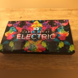Urban decay Electric eyeshadow palette